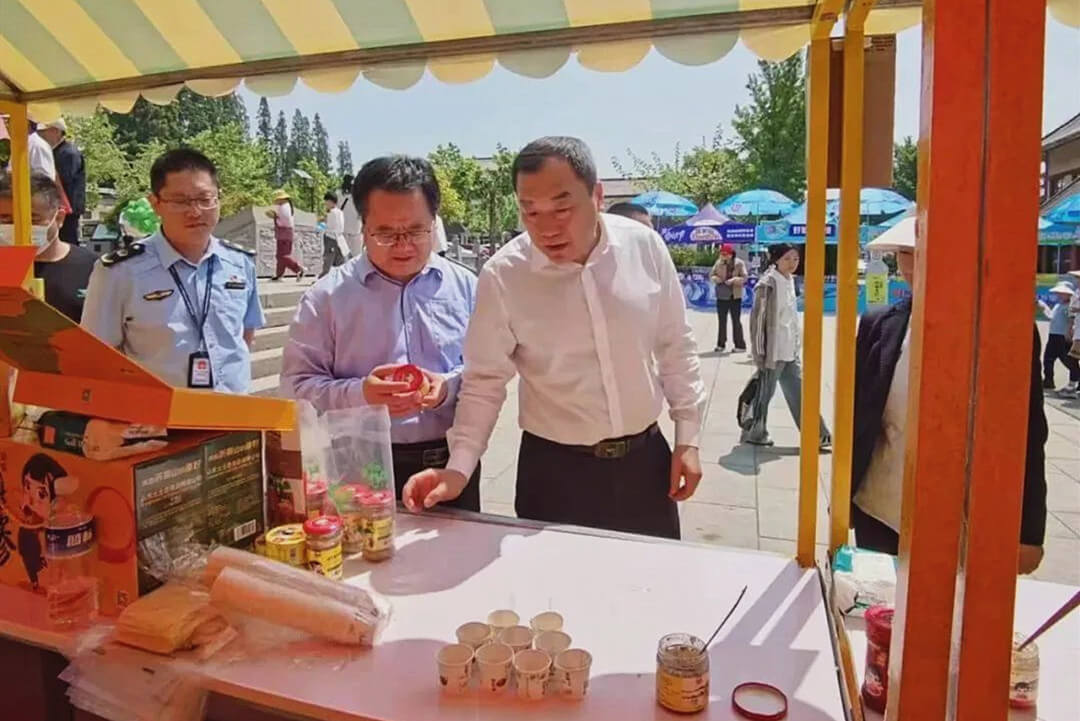 徐涛调研蒙山景区节日期间市场安全